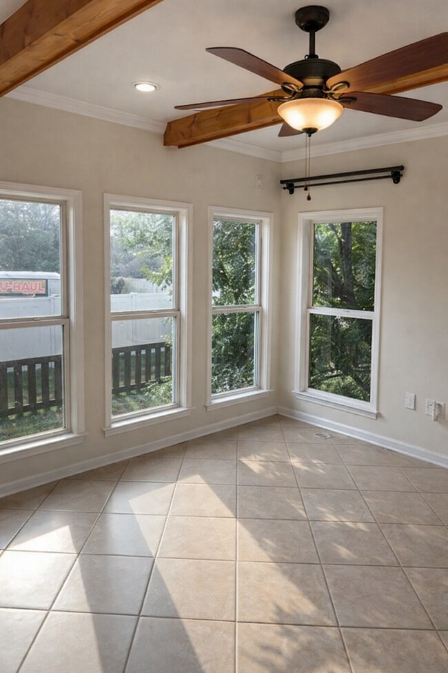 Building Photo - 2518 Wythe Close