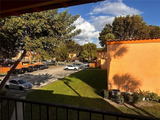 Building Photo - 7231 Miami Lakes Dr