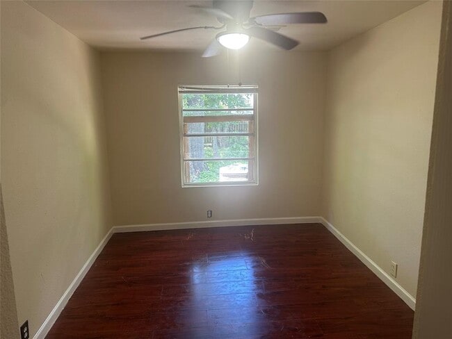 Building Photo - 4115 Dacca Dr