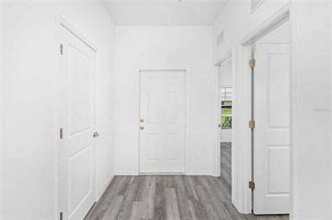 Building Photo - 4639 25th St SW