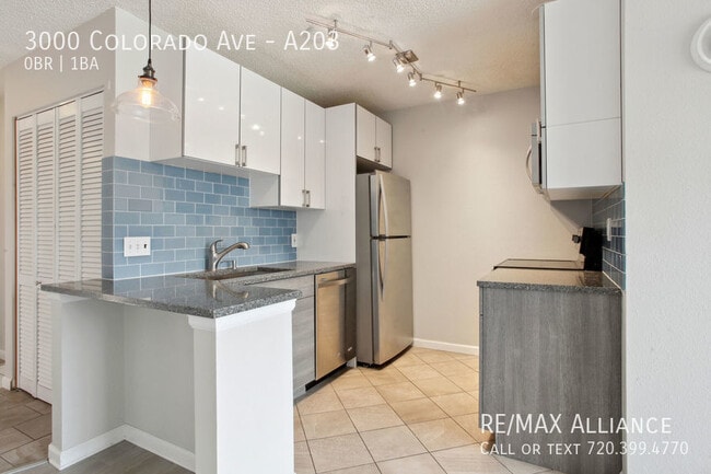 Building Photo - 3000 Colorado Ave