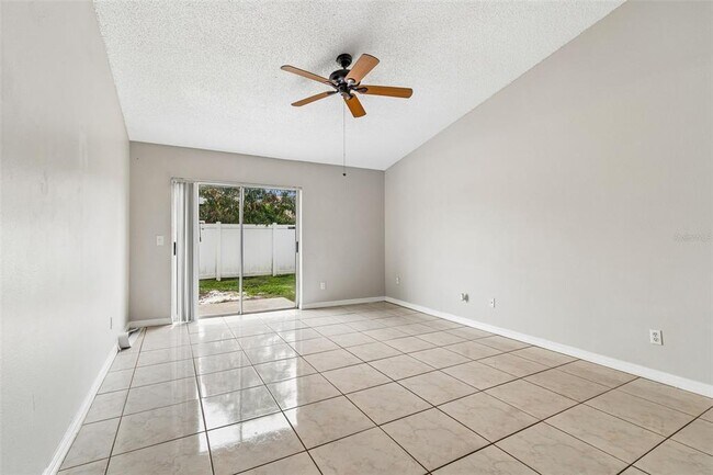 Building Photo - 10105 Sea spray Pl