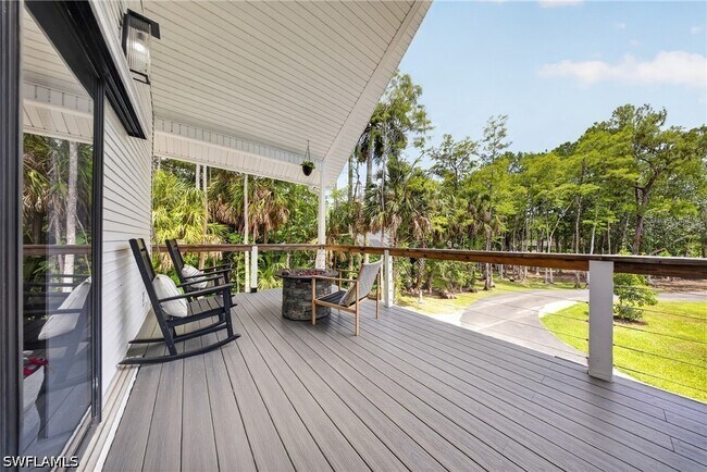 Building Photo - 5191 Coral Wood Dr
