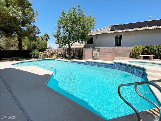 Building Photo - 420 Crater Ct