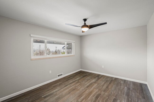 Building Photo - 2315 Armstrong Ln