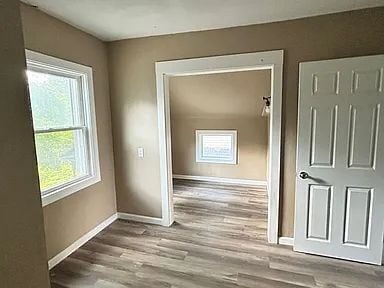 Building Photo - 2021 W 93rd St