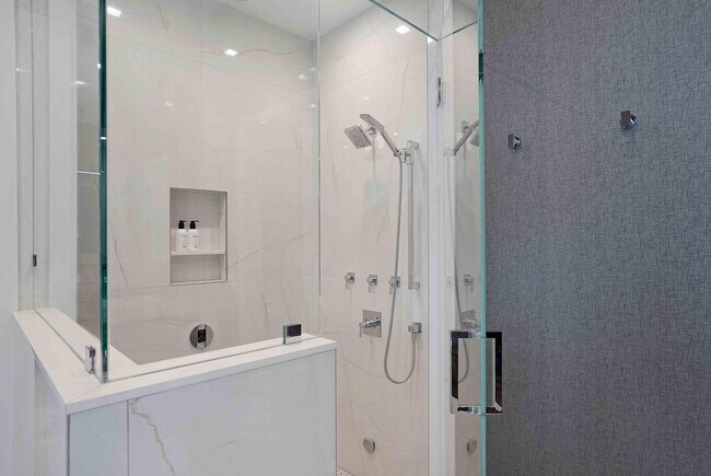 Building Photo - 3012 NW 61st St