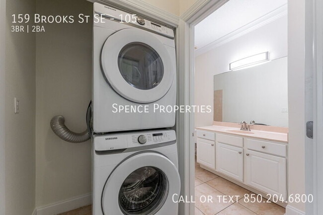 Building Photo - 159 Brooks St SE