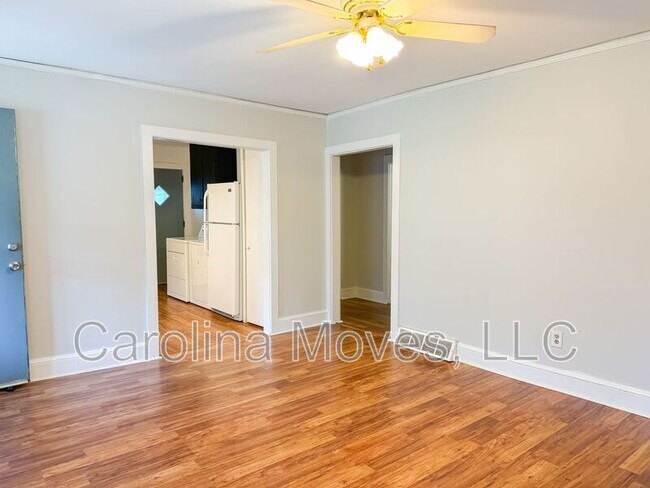 Building Photo - 10 Yellowstone Dr