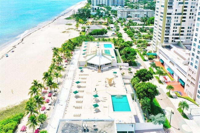 Building Photo - 111 Briny Ave