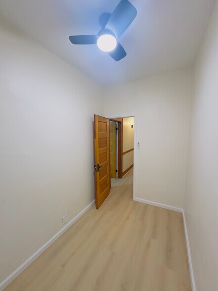 Building Photo - 5926 Palmetto St