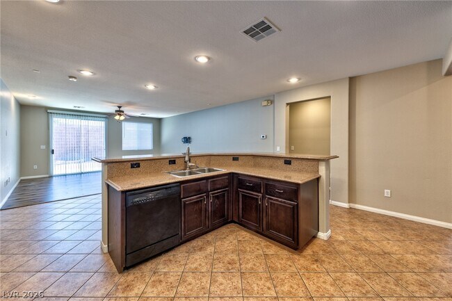 Building Photo - 2116 Mistle Thrush Dr