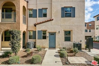 Building Photo - 9831 Alburtis Ave