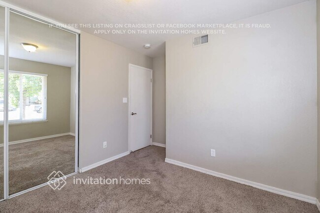 Building Photo - 9651 Elmira Cir