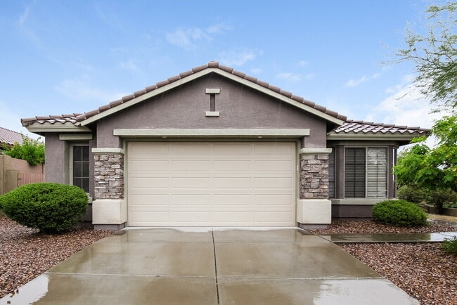 Building Photo - 42941 N Challenger Trail