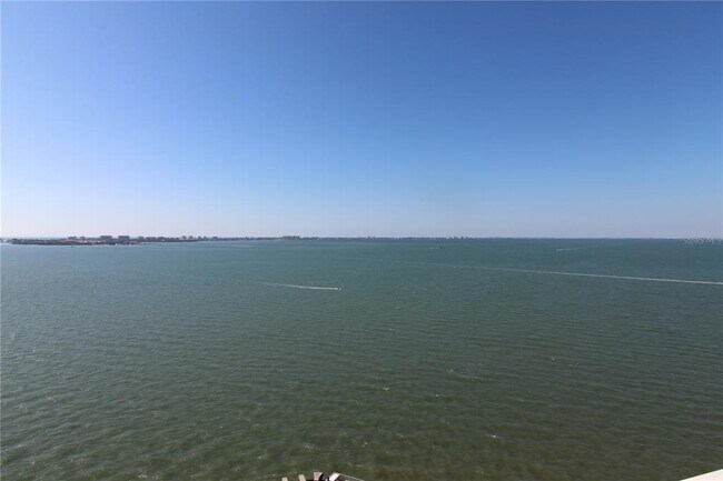 Building Photo - 988 Blvd of the Arts