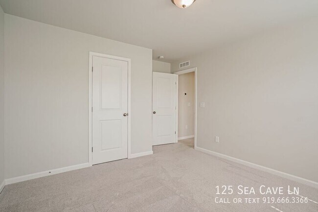 Building Photo - 125 Sea Cave Ln