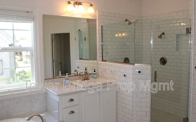 Building Photo - 1096 Provence Village Dr
