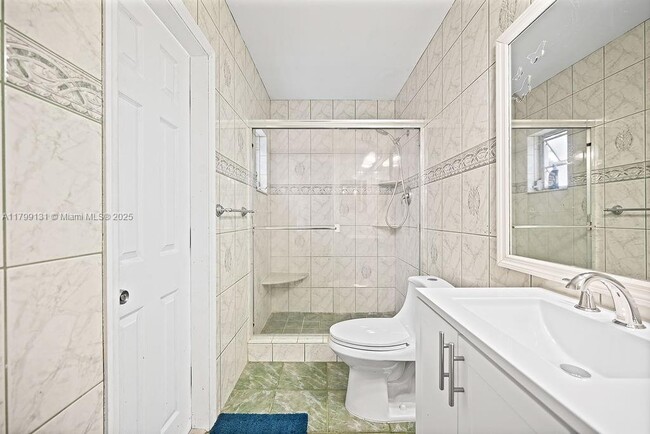 Building Photo - 26100 SW 192nd Ave
