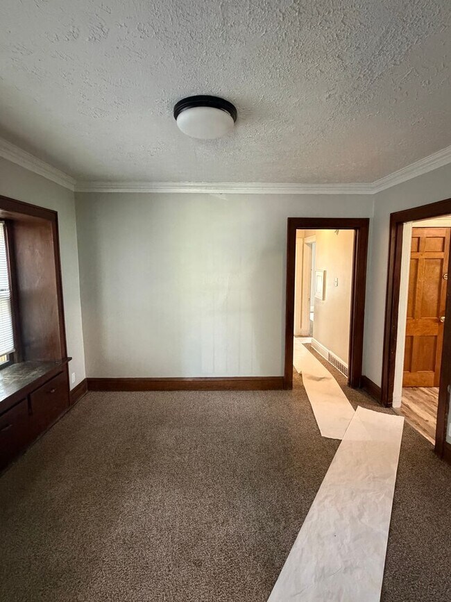 Building Photo - 368 Wildwood Ave