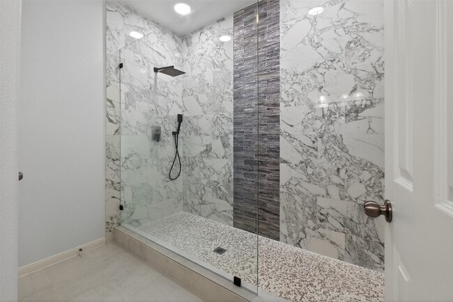 Building Photo - 1314 Glenwood Canyon Ln