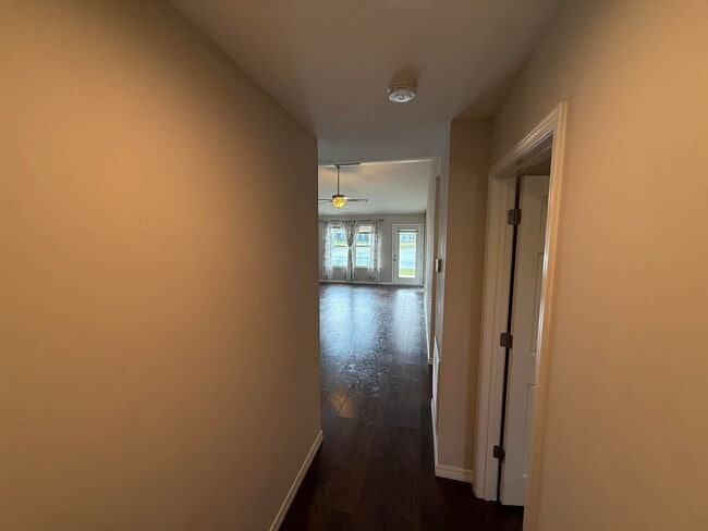 Building Photo - Three Bedroom Two Bath - Foley