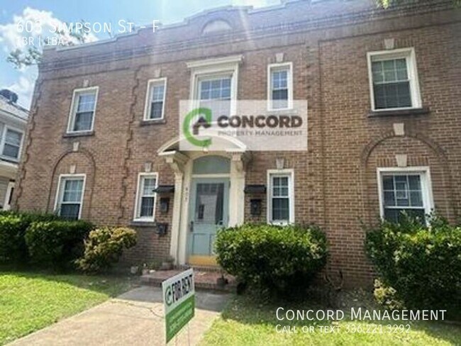 Building Photo - 603 Simpson St