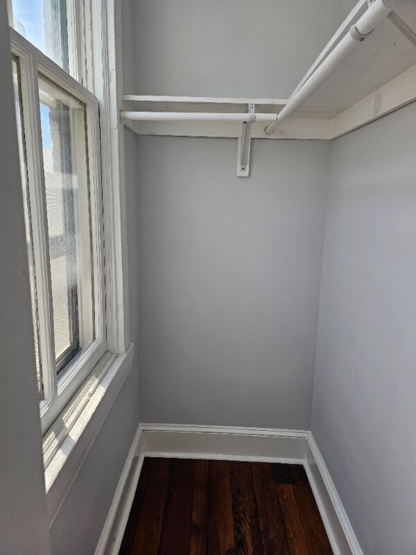 Building Photo - 2116 N Charles St