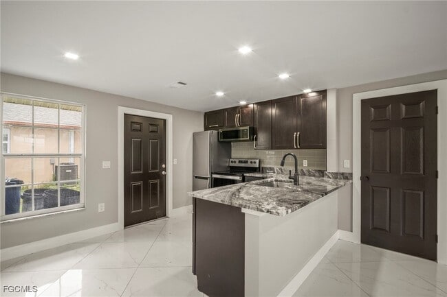 Building Photo - 5443 Sago Ave