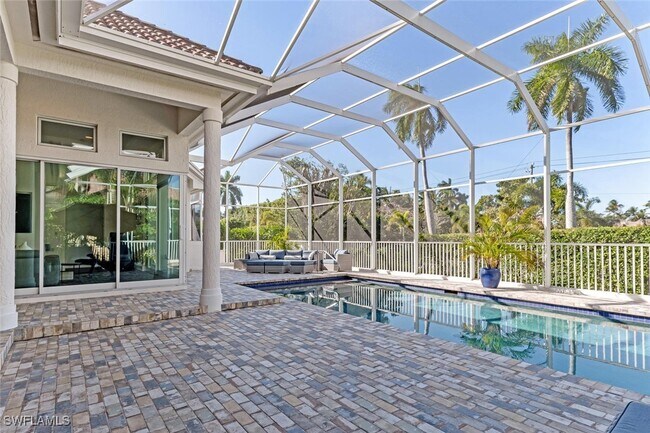 Building Photo - 2540 Half Moon Walk