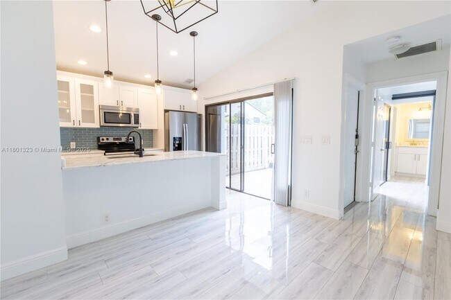 Building Photo - 22354 Pineapple Walk Dr