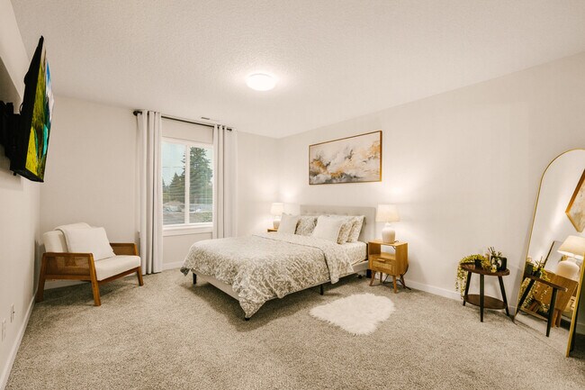 Building Photo - 3213 Grand Blvd