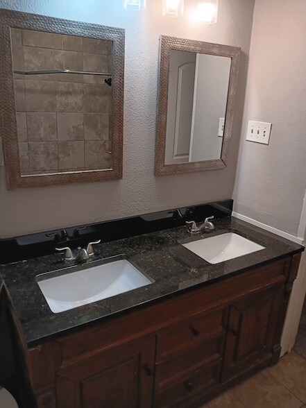 Building Photo - 12929 Pennystone Dr