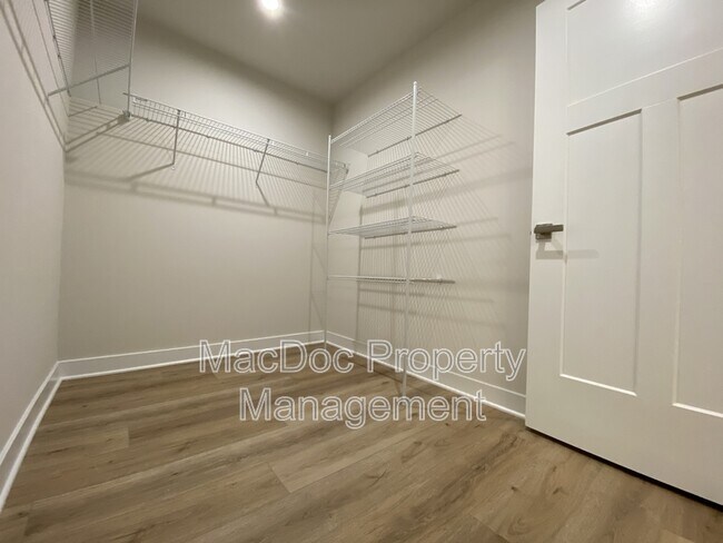 Building Photo - 18422 Centennial Cir