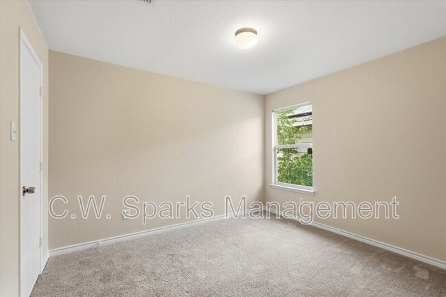 Building Photo - 3009 Dusty Oak Dr