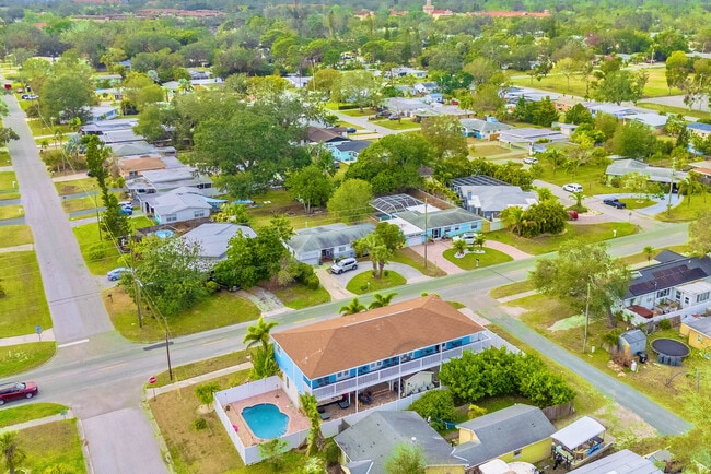 Building Photo - 1826 58th St S