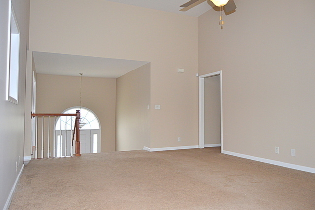 Building Photo - Pet Friendly Five Bedroom in Sango!