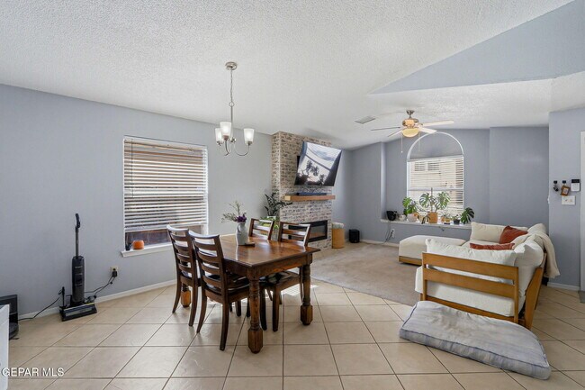 Building Photo - 14181 Tierra Halcon Dr