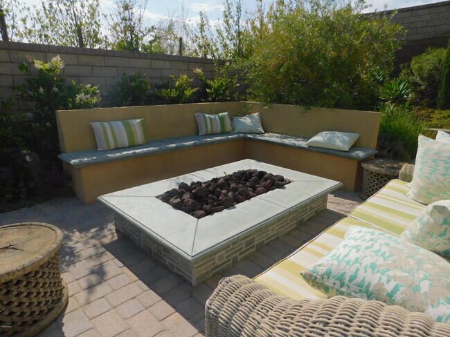 Building Photo - 7291 Range Vw Cir