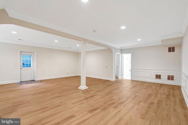 Building Photo - 5257 Winter View Dr