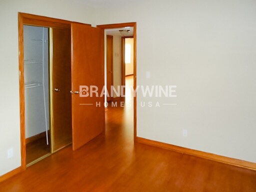 Building Photo - 2454 Buttonwood Dr