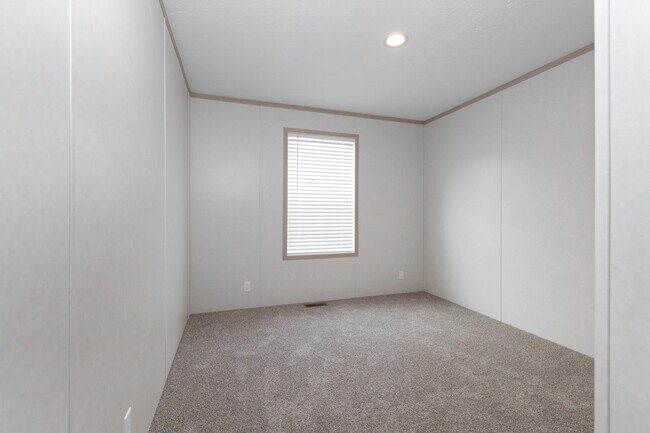 Building Photo - 5507 Colonial Trail