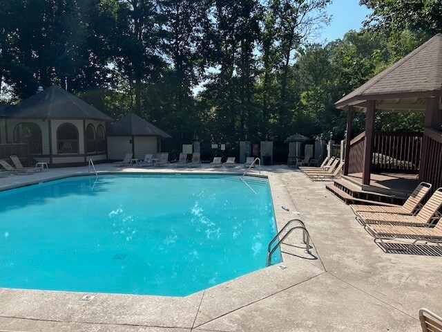 Clubhouse pool 02 - 1112 Sandy Ln Dr