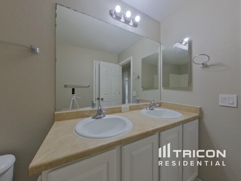 Building Photo - 3573 Wind Rose Pl