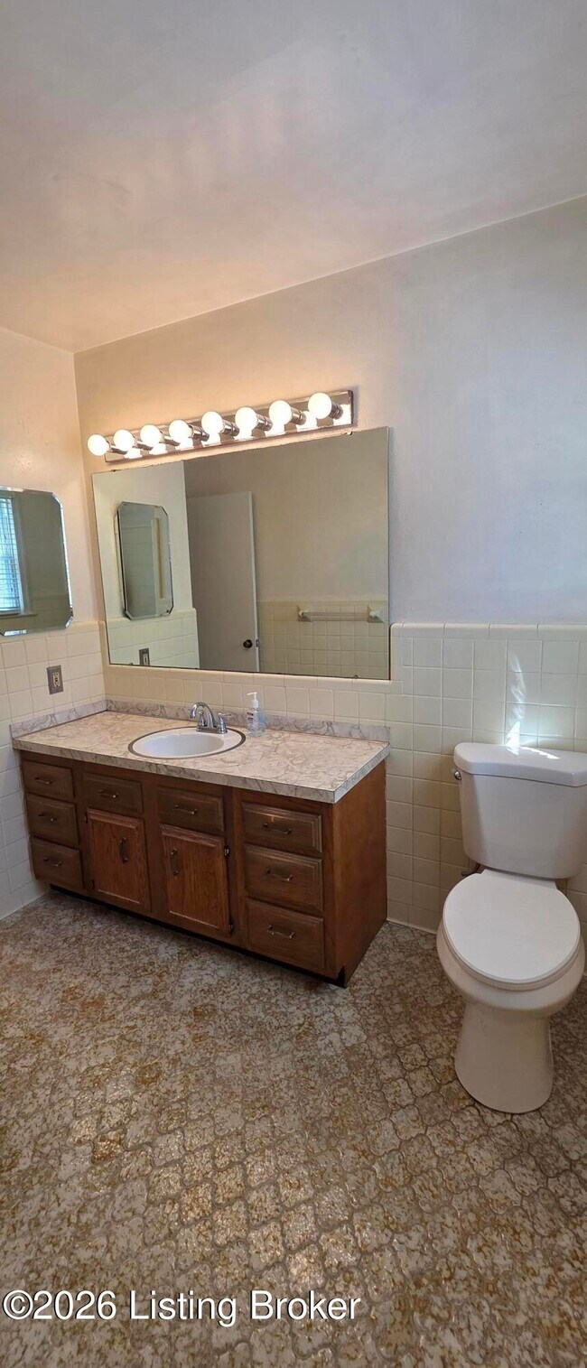 Building Photo - 3814 Taylorsville Rd