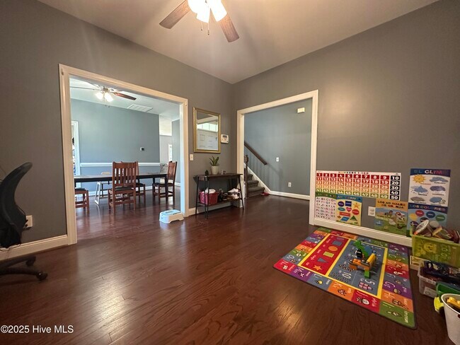 Building Photo - 509 Blue Angel Ct