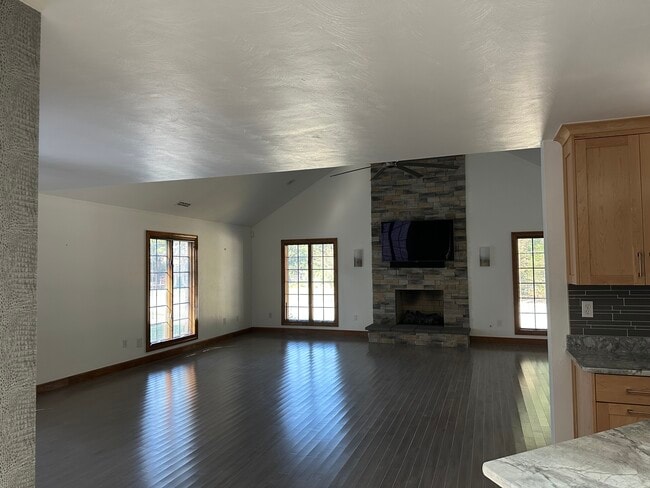 Building Photo - 1416 Shenandoah Pkwy