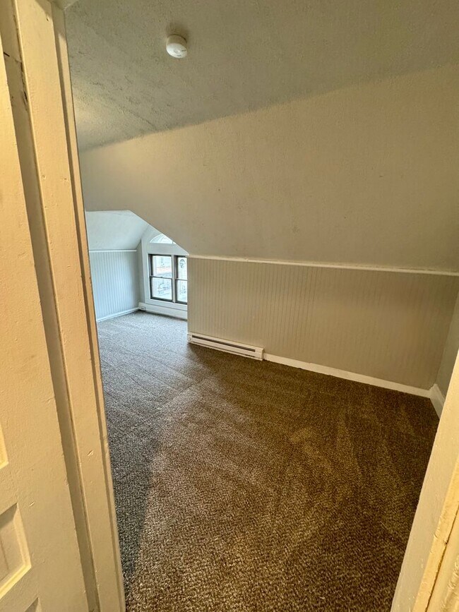 Building Photo - 111 S Ohio St