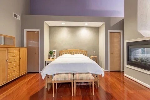 Building Photo - 411 Captain Eames Cir