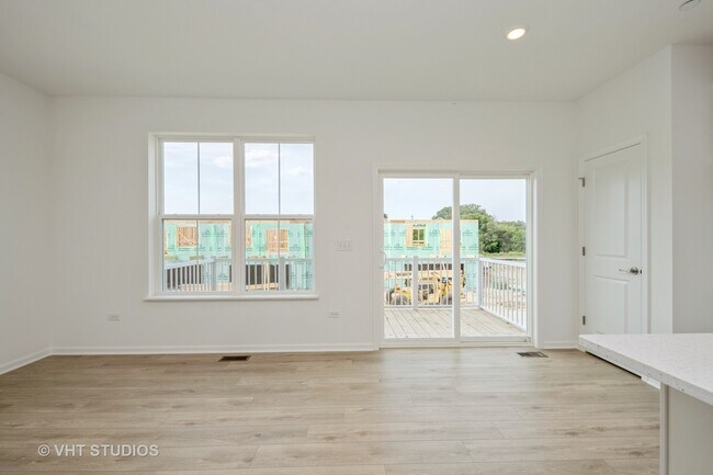 Building Photo - 12303 Tinsley St
